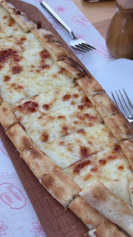 Saitzade Taş Fırında Lahmacun