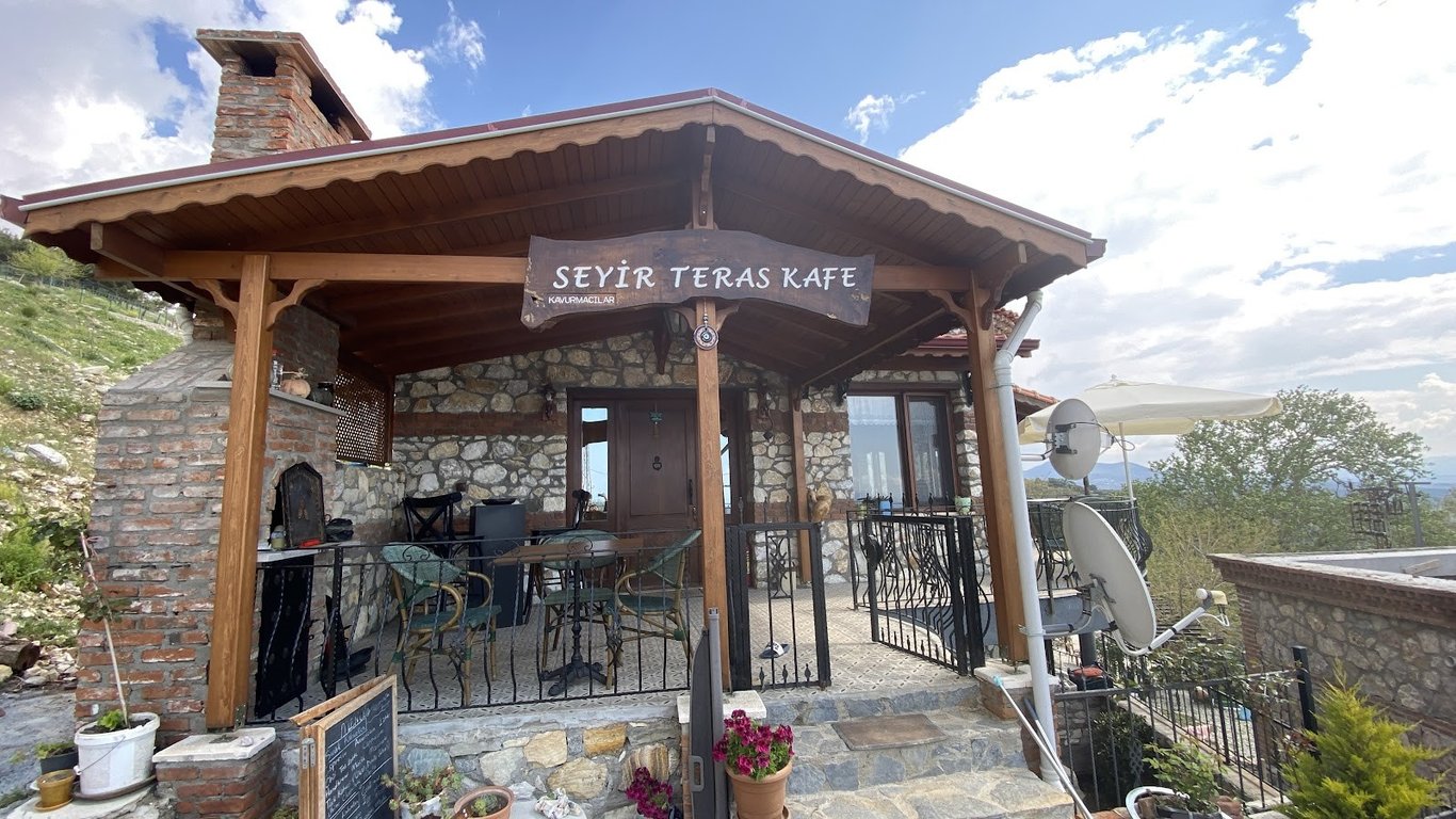 Seyir Teras Kafe (Güre-Kavurmacılar)
