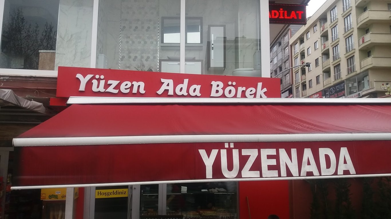 Yüzen Ada Börek