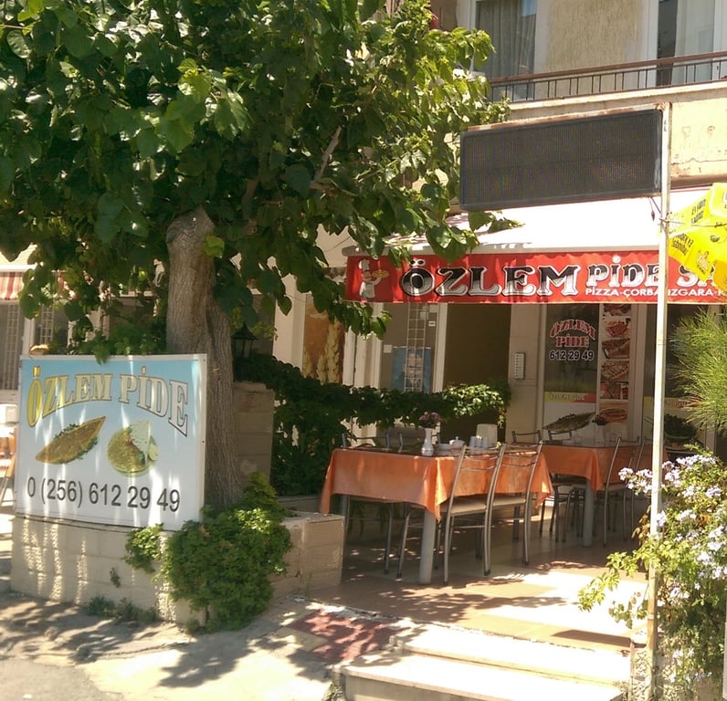 Özlem Pide Salonu