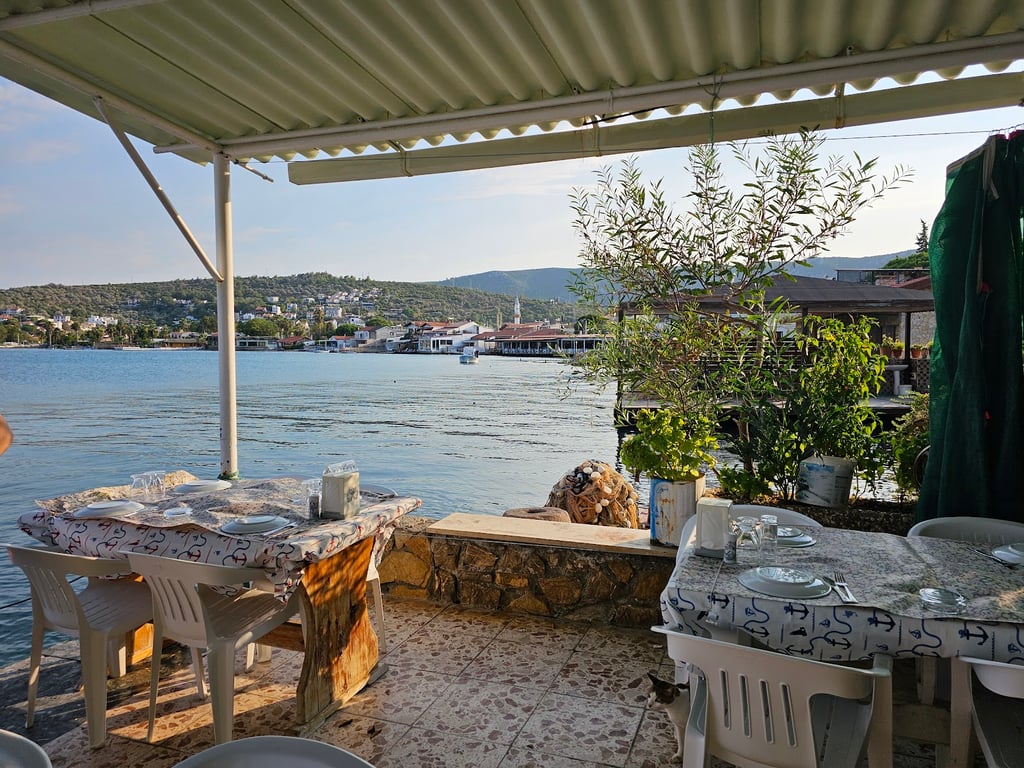 Partal Kardeşler Balık Restorant