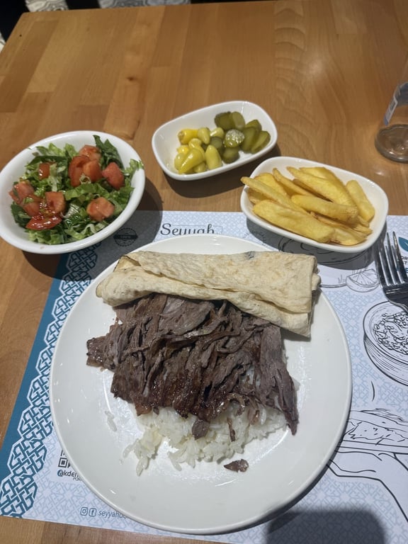 Seyyah Çelebi Döner Lokantası