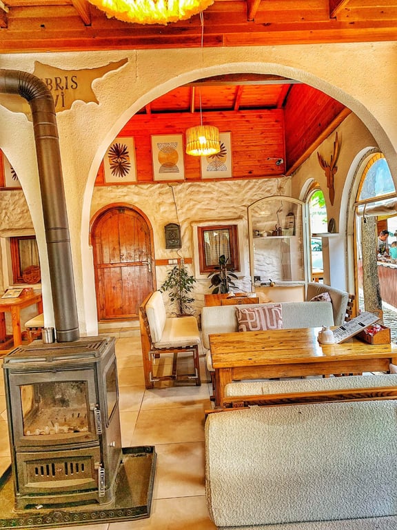 Kıbrıs Yöre Evi