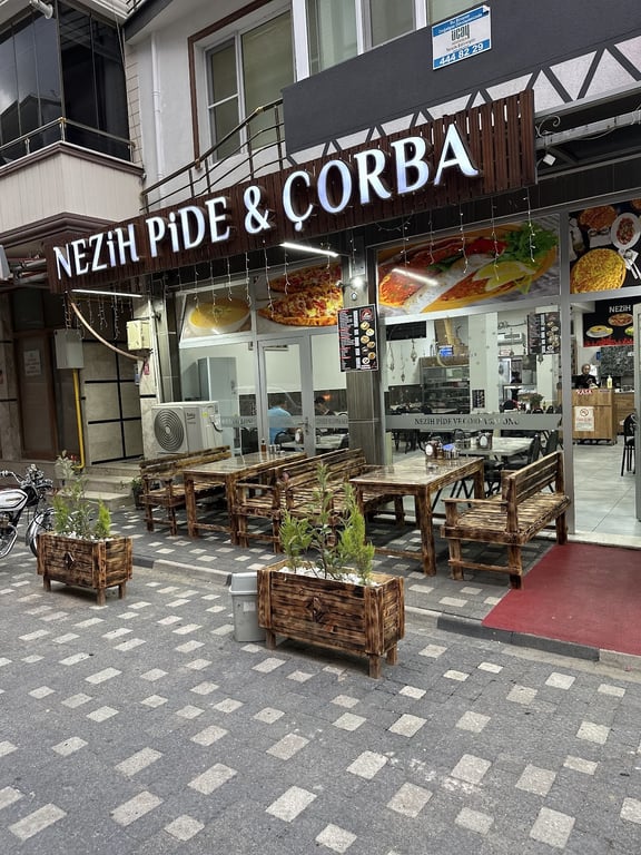 Nezih Pide