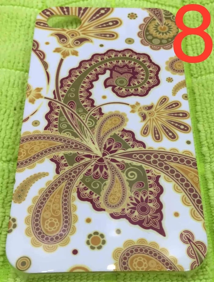 ⁦כאן תוכלו למצוא מגוון כיסויים מיוחדים לאייפון 4 / 4s שלכם.⁩ – תמונה ⁦9⁩