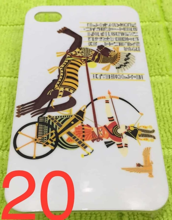 ⁦כאן תוכלו למצוא מגוון כיסויים מיוחדים לאייפון 4 / 4s שלכם.⁩ – תמונה ⁦20⁩