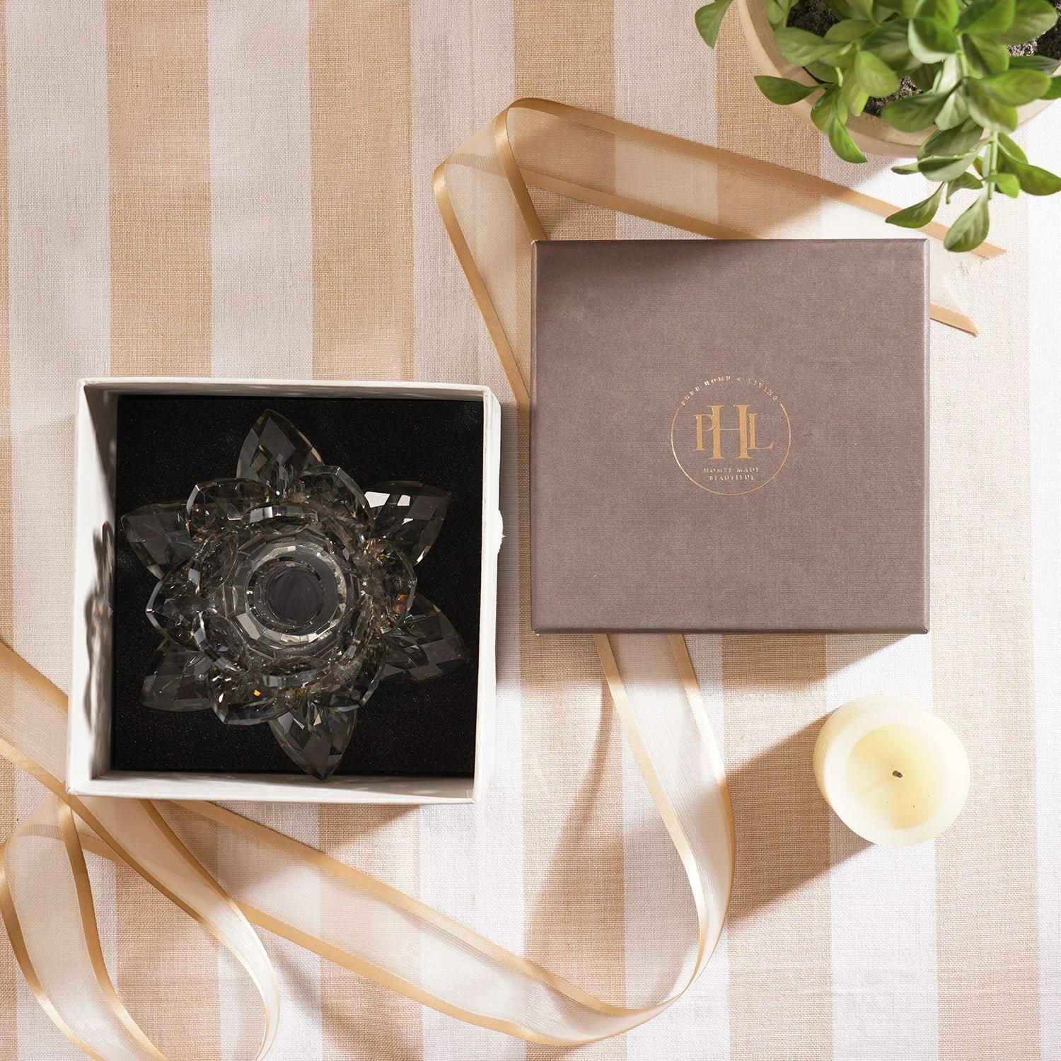 Grey Crystal Lotus Shaped Candle Holder thumbnail 6