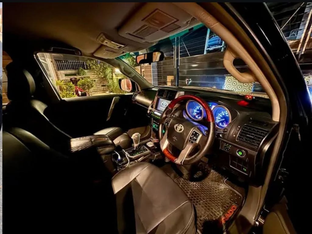 Toyota Land Cruiser 2011 photo 4