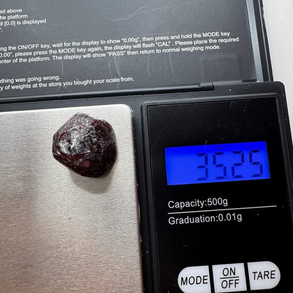 Rough Raw Garnet Stone 32.25 Carats 17.4x10mm