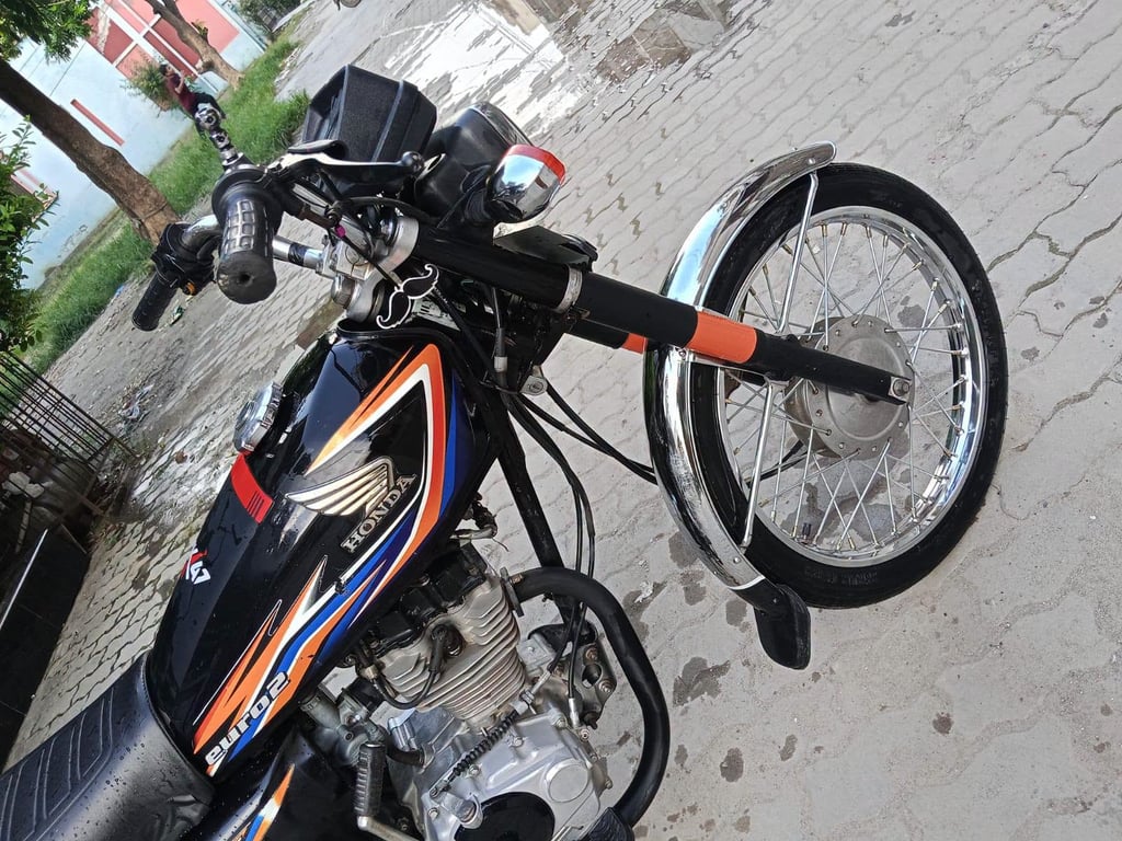 Honda 125cc 2018 photo 4
