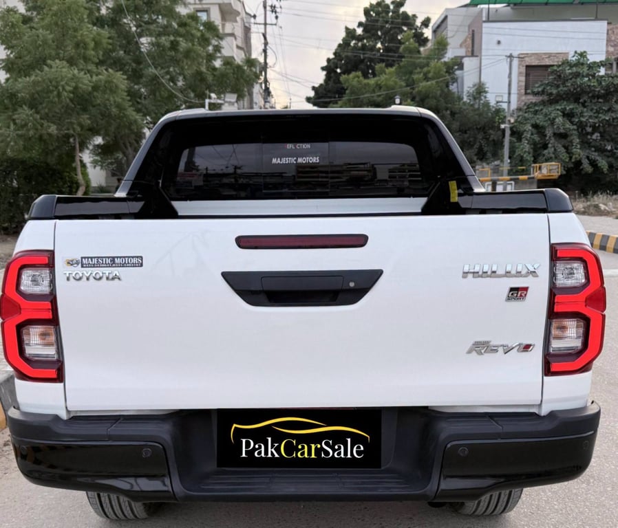 Toyota Hilux 2024 photo 5