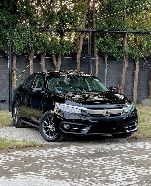 Honda Civic 2022 photo 2