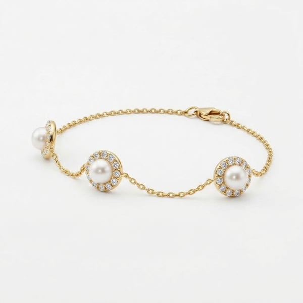 Three-quarter view — Kinana 18K Gold Pearl Pavé Halo Anklet