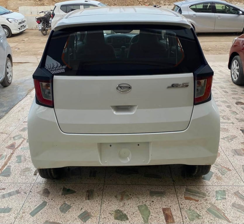 Daihatsu Mira 2023 photo 4