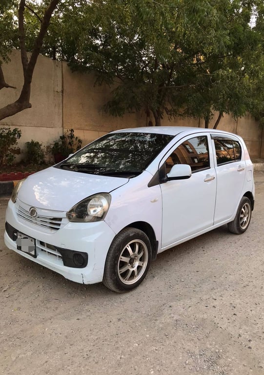 Daihatsu Mira 2012 photo 2