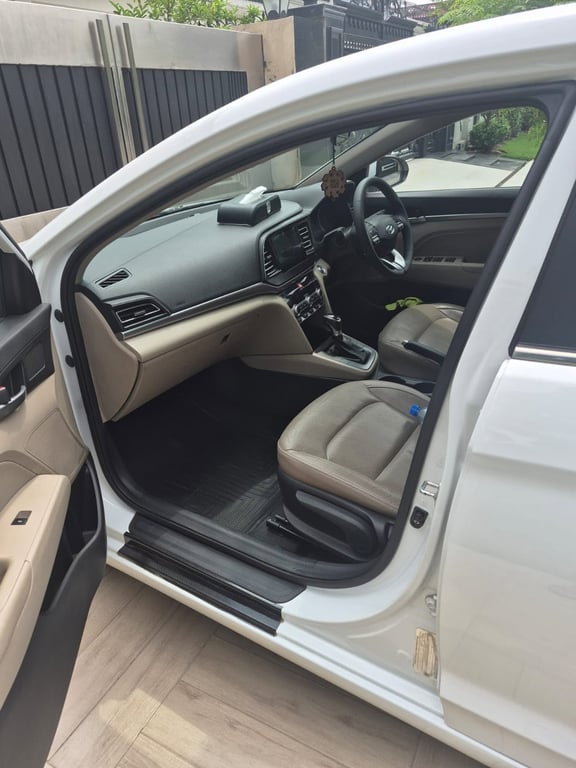 Hyundai Elantra 2022 photo 2