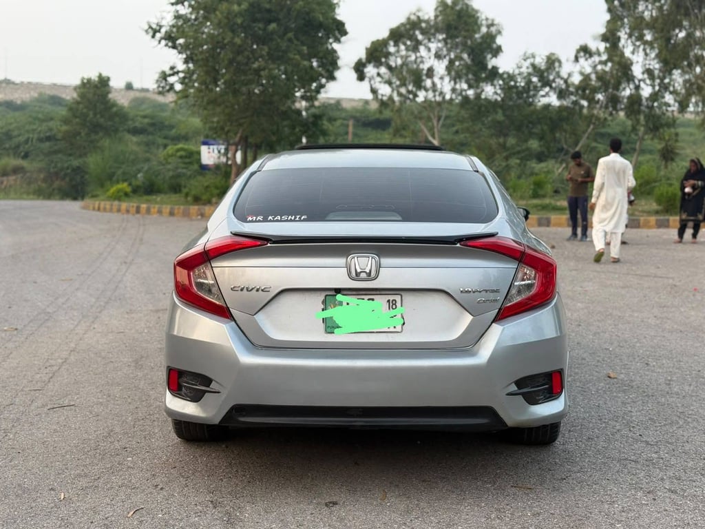 Honda Civic 2018 photo 3