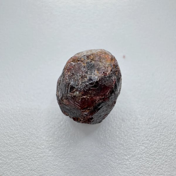 Rough Uncut Garnet Stone 20.10 Carats 12.9x10.7mm Size
