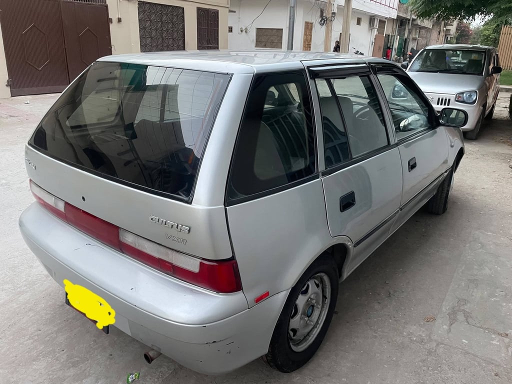 Suzuki Cultus 2016 photo 2