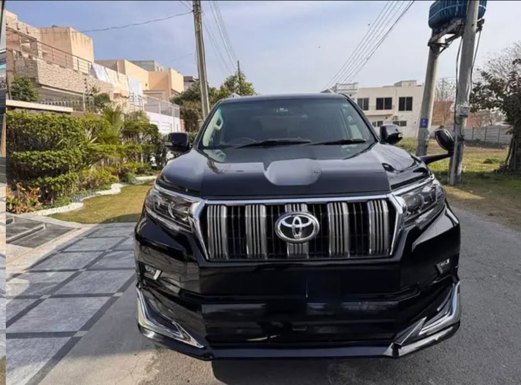 Toyota Land Cruiser 2011