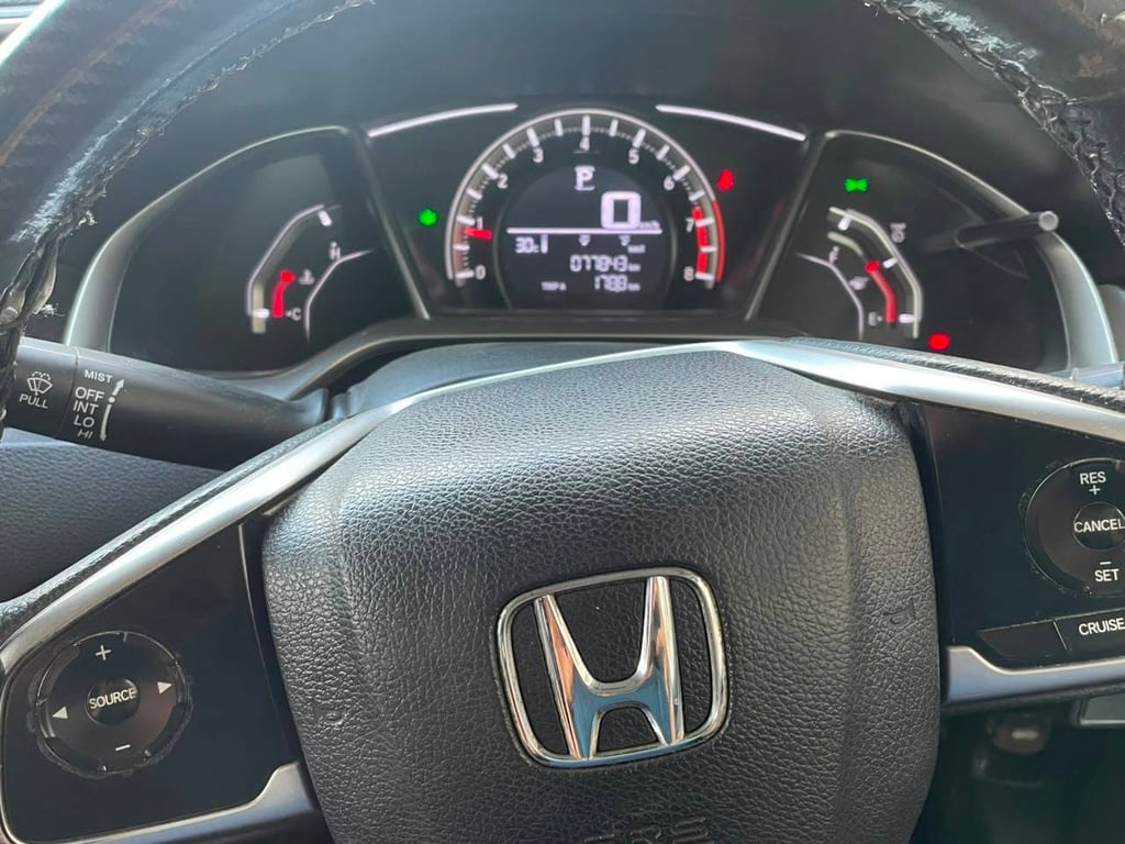 Honda Civic 2018 photo 5