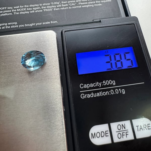 Natural Sky Blue Topaz Stone Oval 3.85 Carats 5.2x8.9x10.9mm