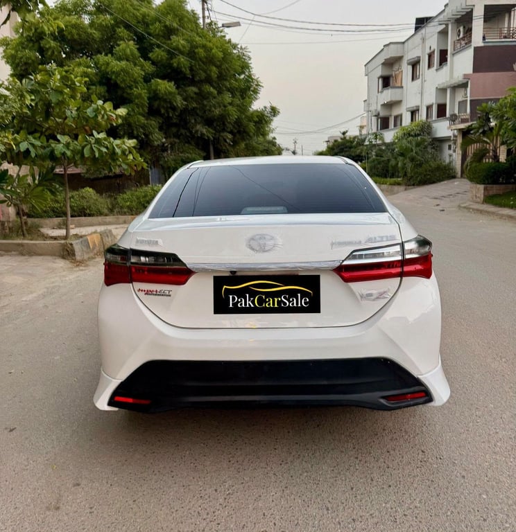 Toyota Corolla 2018 photo 2