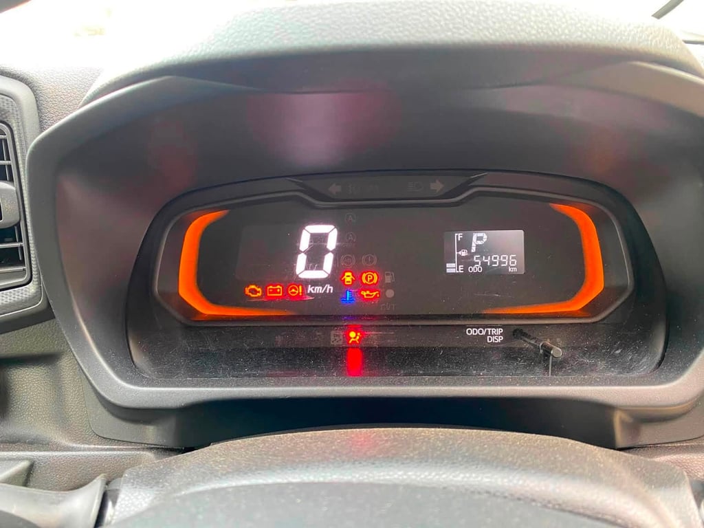 Daihatsu Mira 2023 photo 2