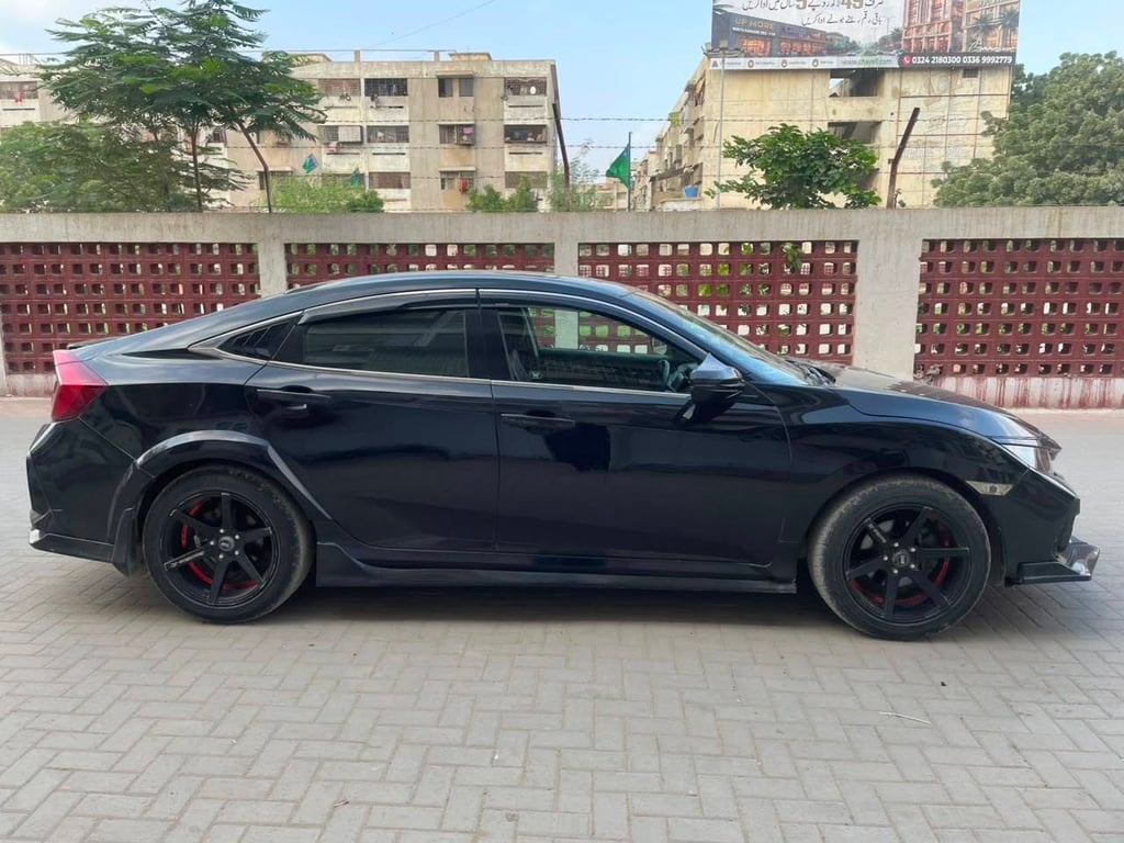 Honda Civic 2018 photo 4