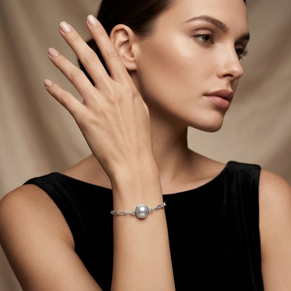 Nayla Pearl Minimal Chain Link Bracelet