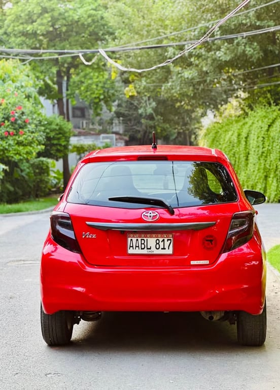 Toyota Vitz 2015 photo 3