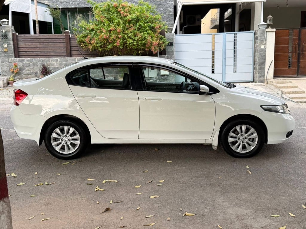 Honda City 2014 photo 4