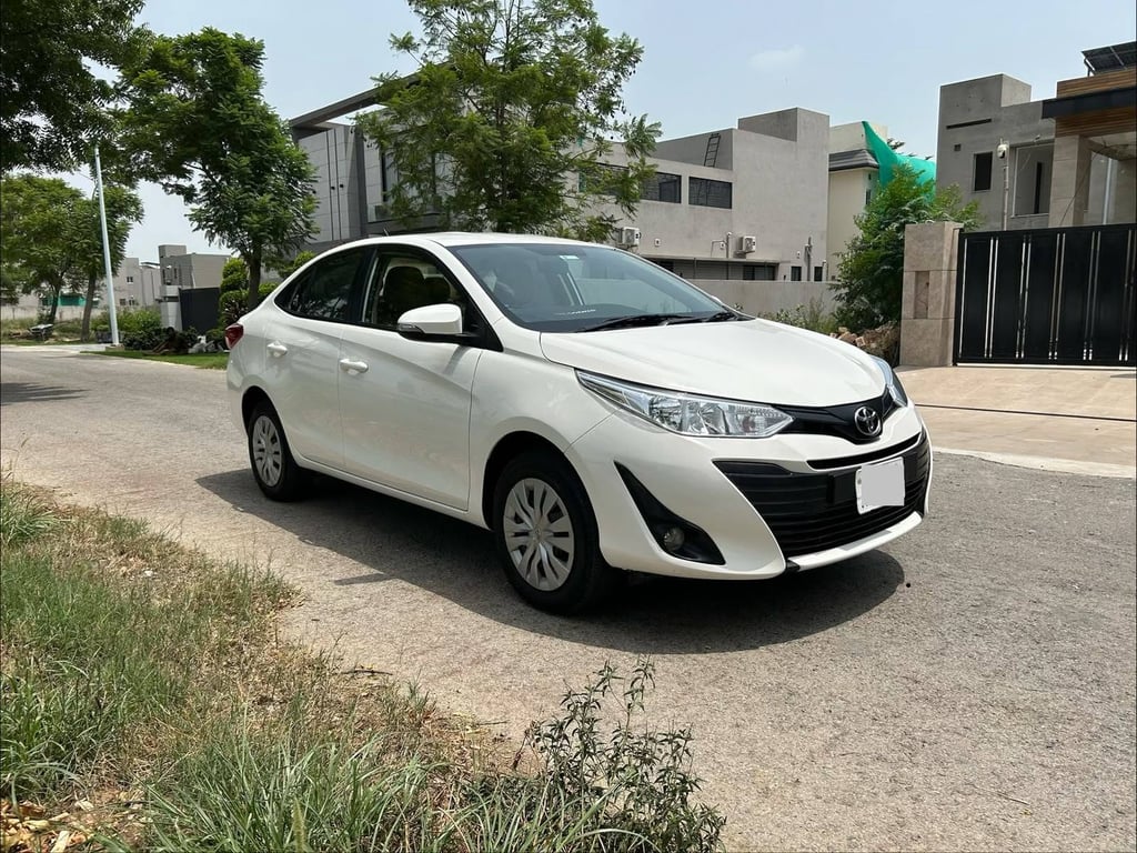 Toyota Yaris 2023 photo 3