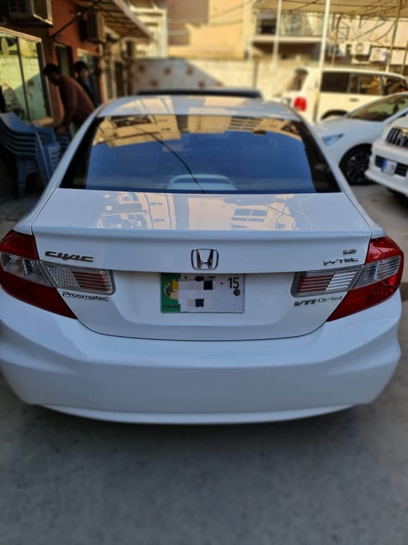Honda Civic 2015 photo 3
