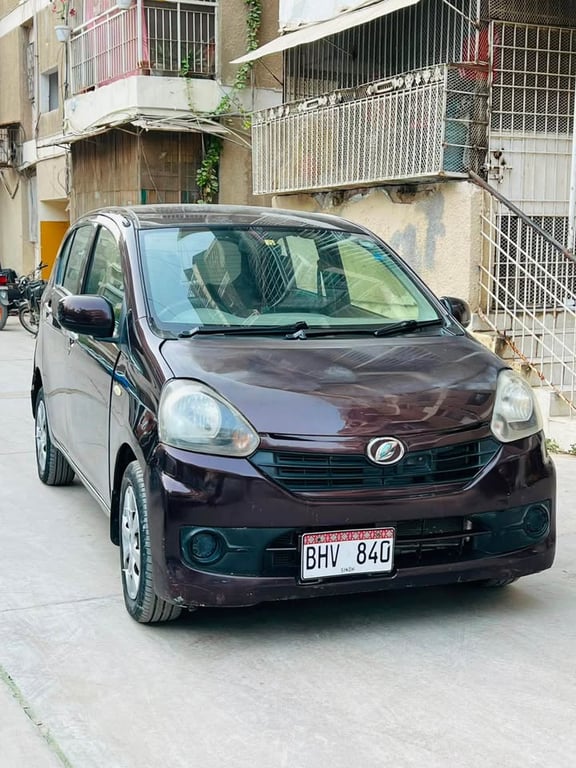 Daihatsu Mira 2014