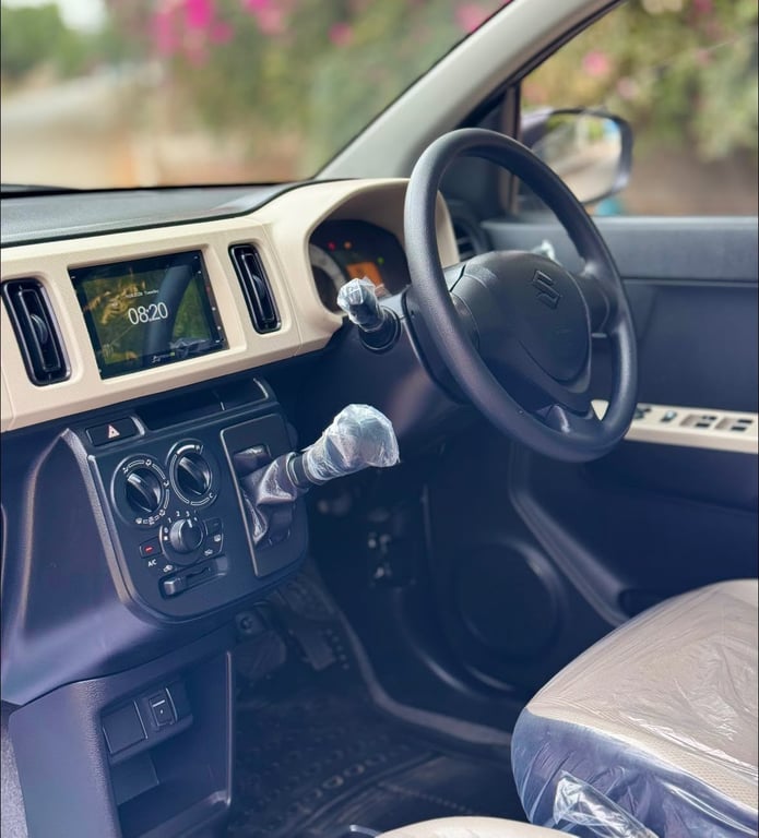 Suzuki Alto 2023 photo 4