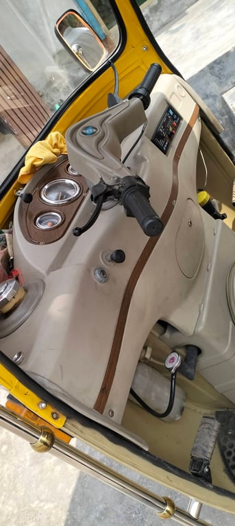 Tez Raftar 200cc Auto 6 Seater 2025 photo 5