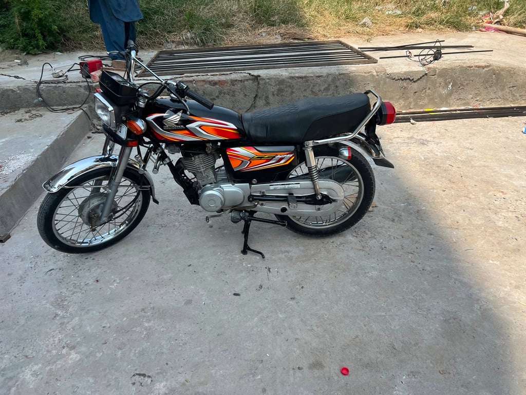 Honda 125cc 2022 photo 3