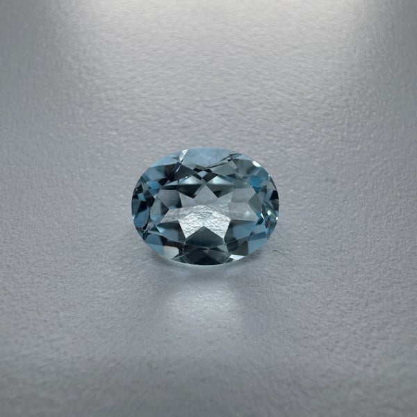 Natural Sky Blue Topaz Stone 8.1x5.2mm 3.15 Carats Oval Size