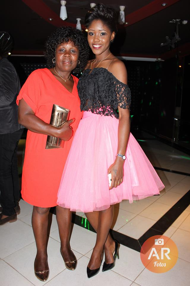 jessica fernandes e mae