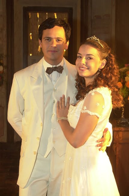 Belinha (Regiane Alves) e Neco (Danton Melo)