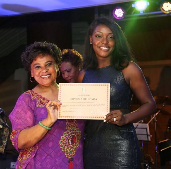 Lesliana Pereira e Carolina Cerqueira