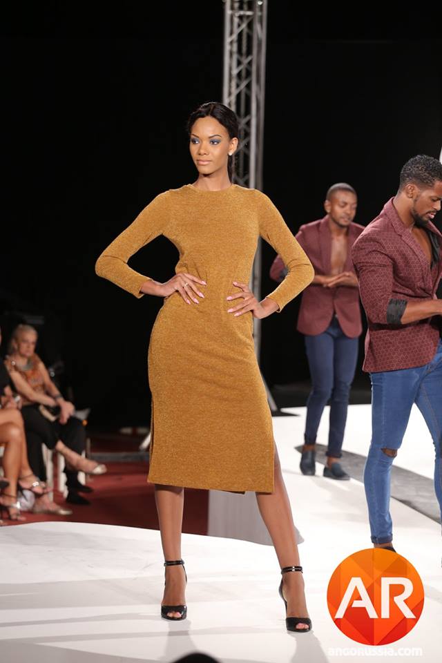 Whitney Houston Miss Angola 2015