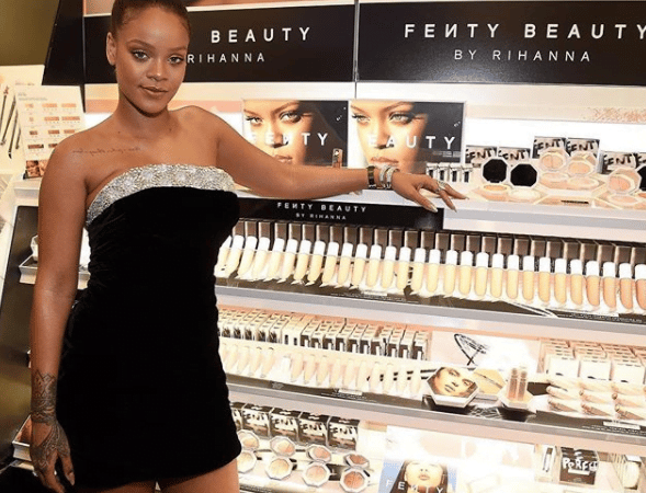Linha de Maquilhagem de Rihanna é eleita uma das melhores invenções de 2017