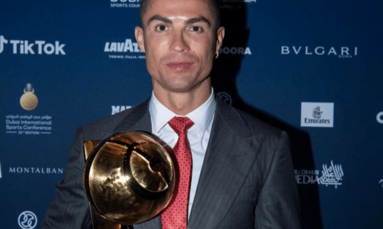 Cristiano Ronaldo vence prémio Maradona
