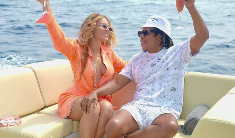 Beyoncé e Jay-Z desfrutam férias na Itália em iate avaliado em dois bilhões