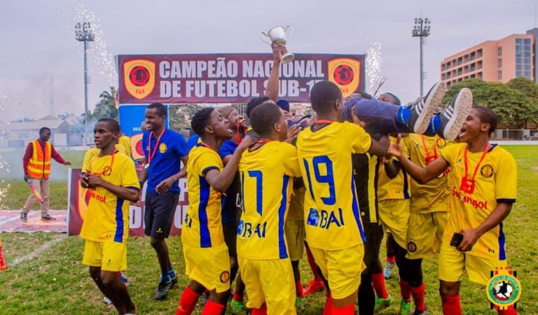 FAF suspende Petro de Luanda de todas actividades desportivas por 2 anos e o club promete recorrer