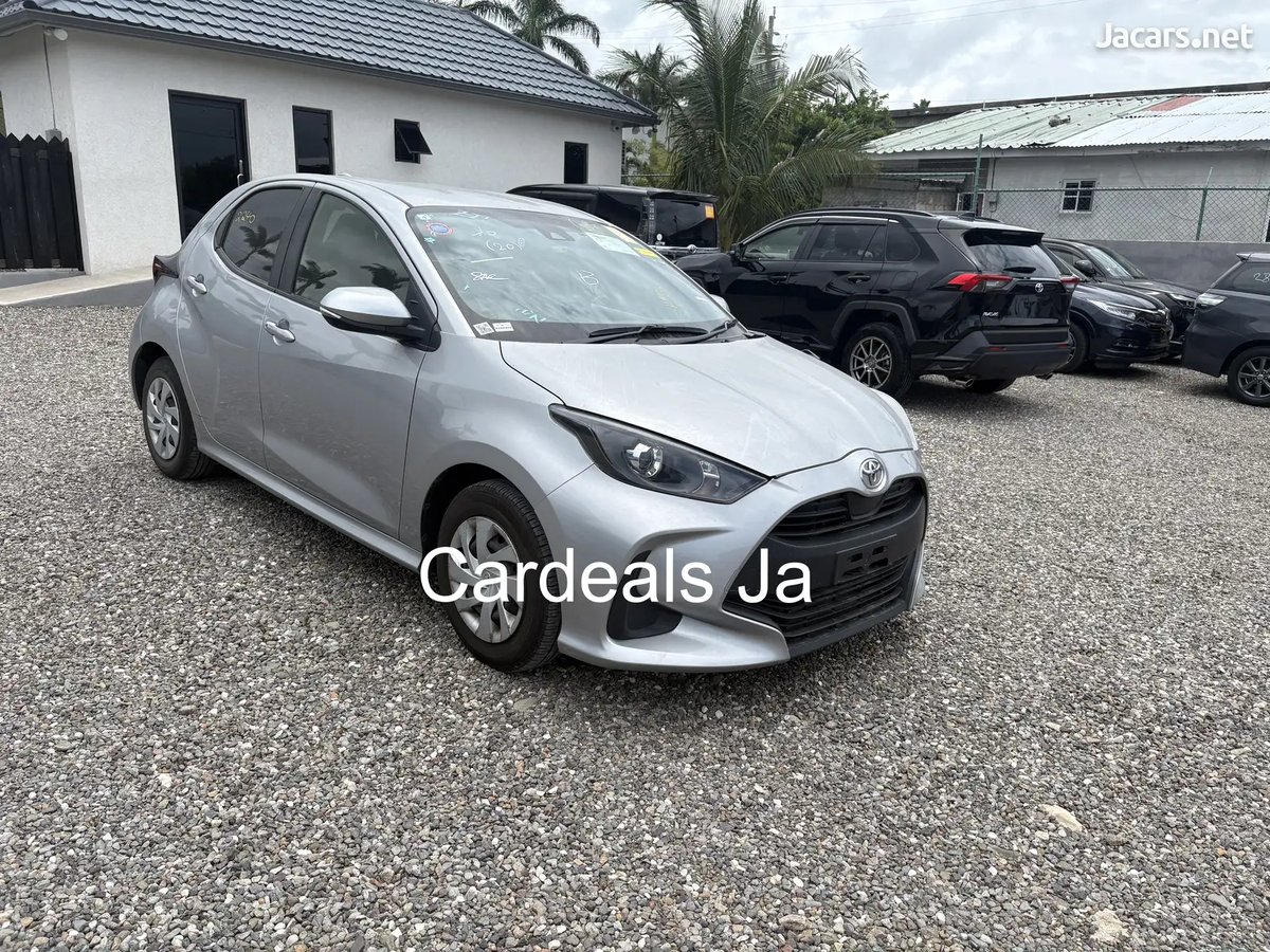 2023 TOYOTA Yaris