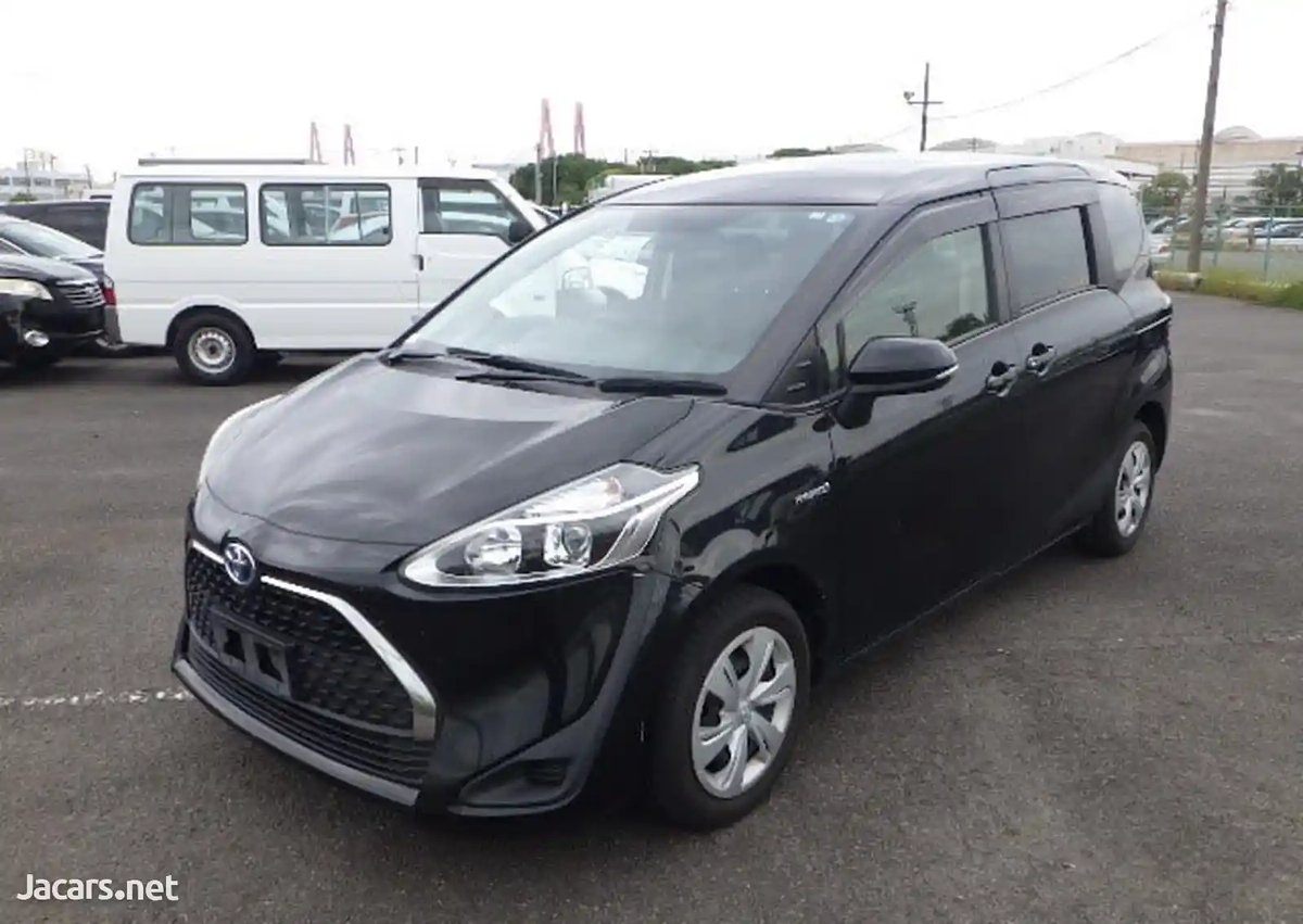 2019 TOYOTA Sienta