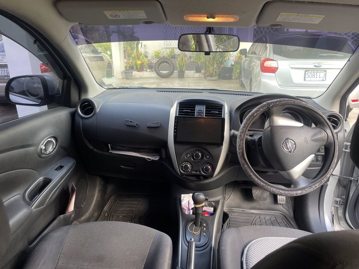 2016 NISSAN sedan